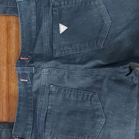 Guess Jeans Size 28 - Picture 5 of 5